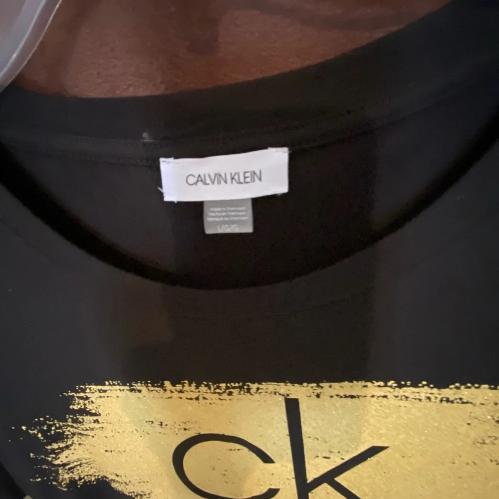 Calvin Klein Black Tee with Gold CK Logo - Picture 4 of 4
